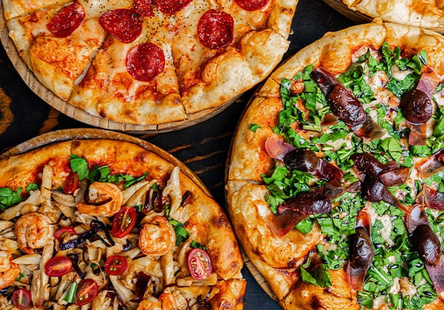 手作り石窯ピザ