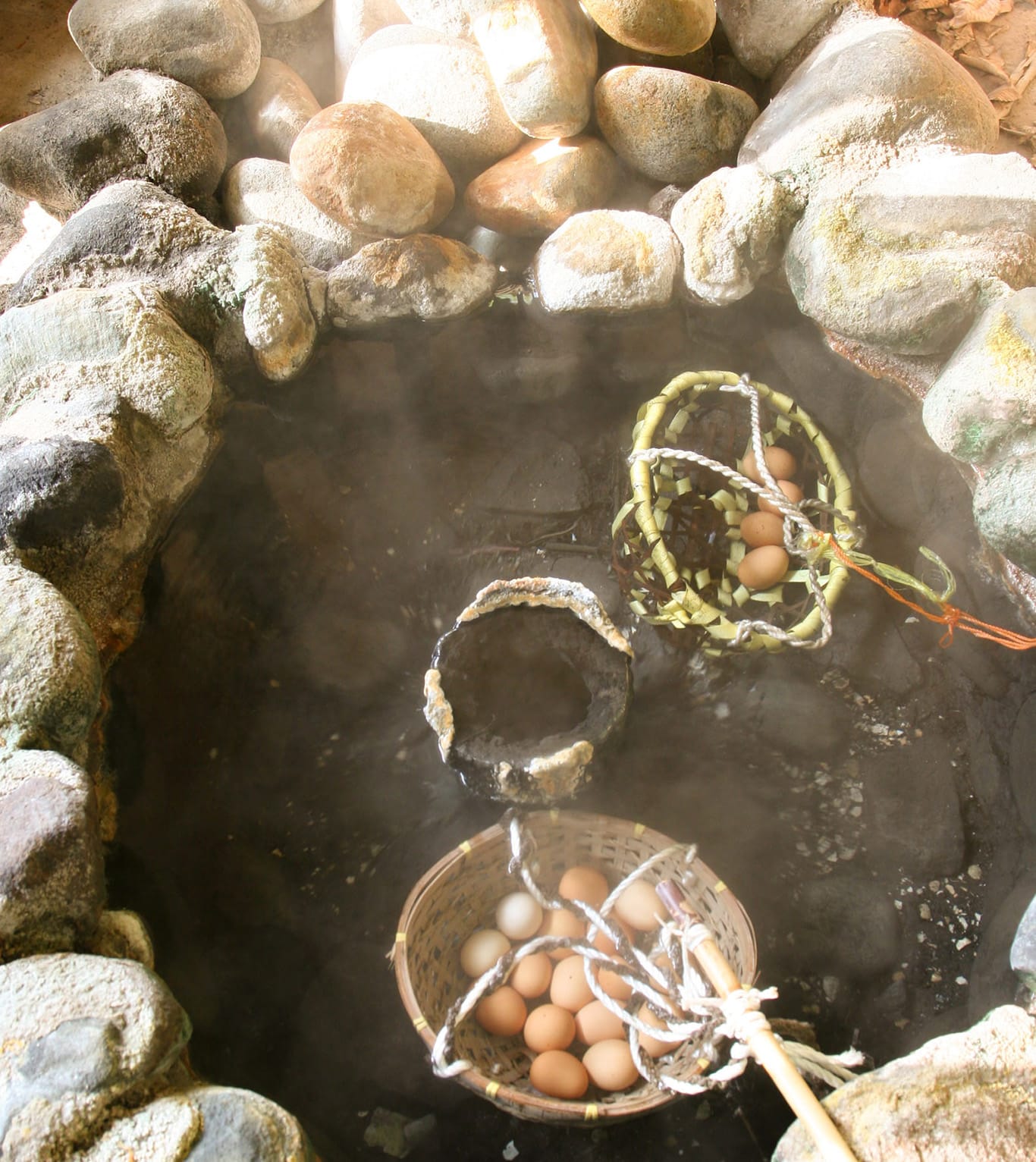足湯・温泉たまご作り
